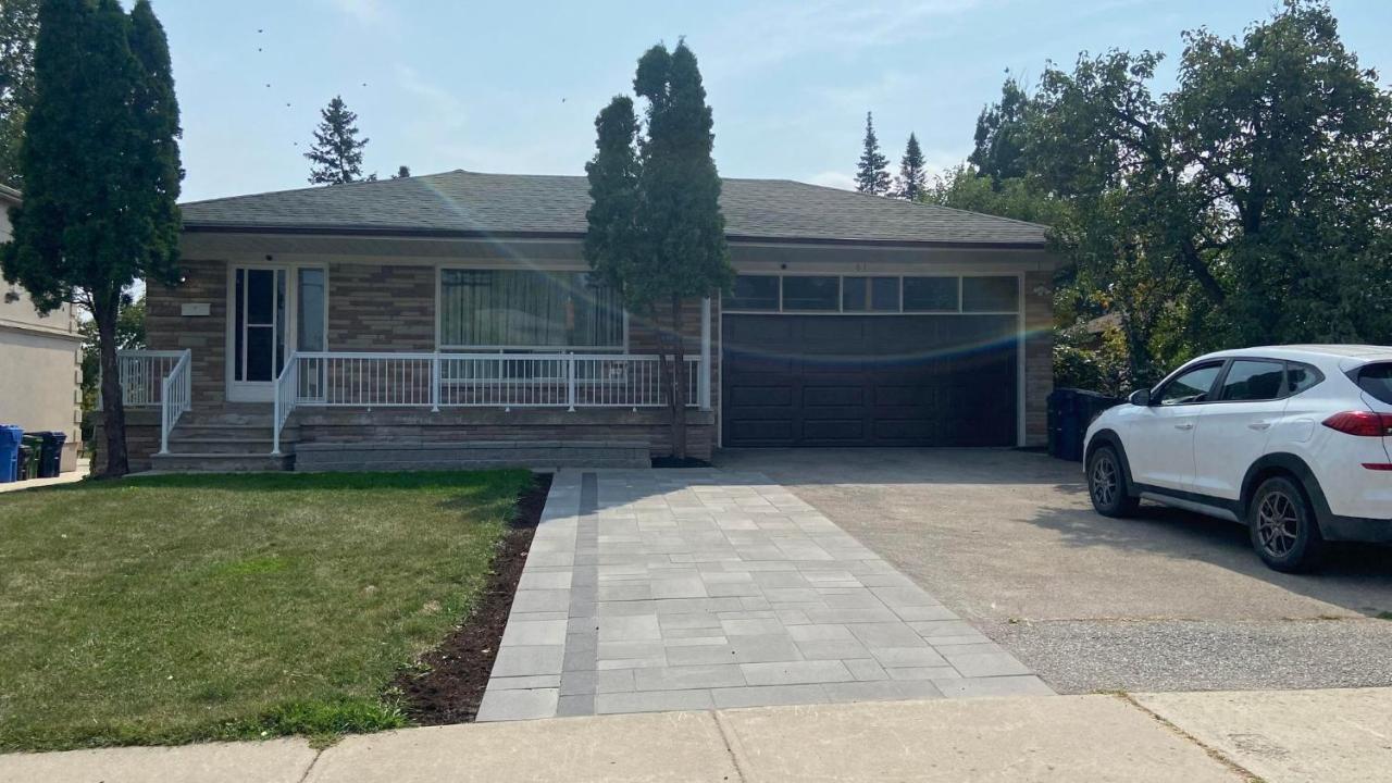 Spectacular 3 Bedroom 2 Wr House - Close To Airport Toronto Esterno foto