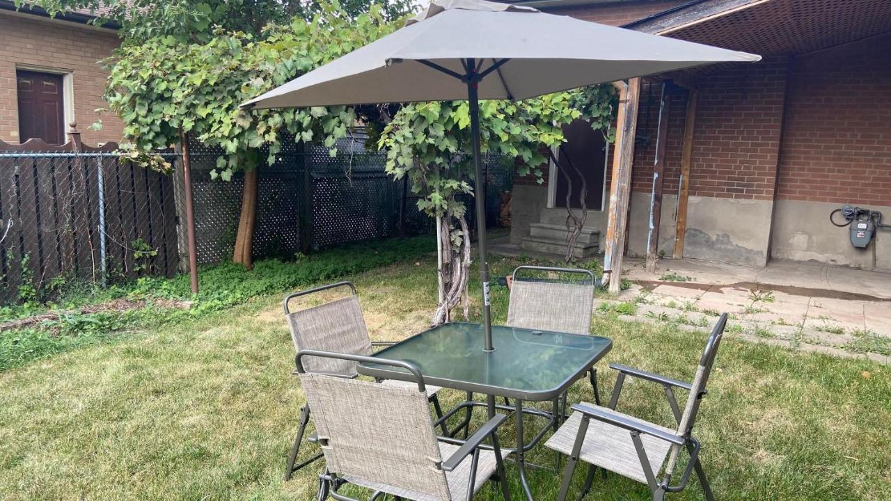 Spectacular 3 Bedroom 2 Wr House - Close To Airport Toronto Esterno foto