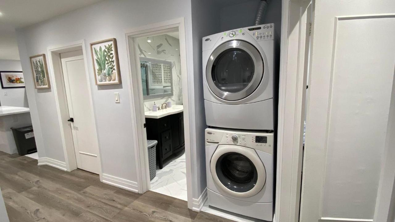 Spectacular 3 Bedroom 2 Wr House - Close To Airport Toronto Esterno foto